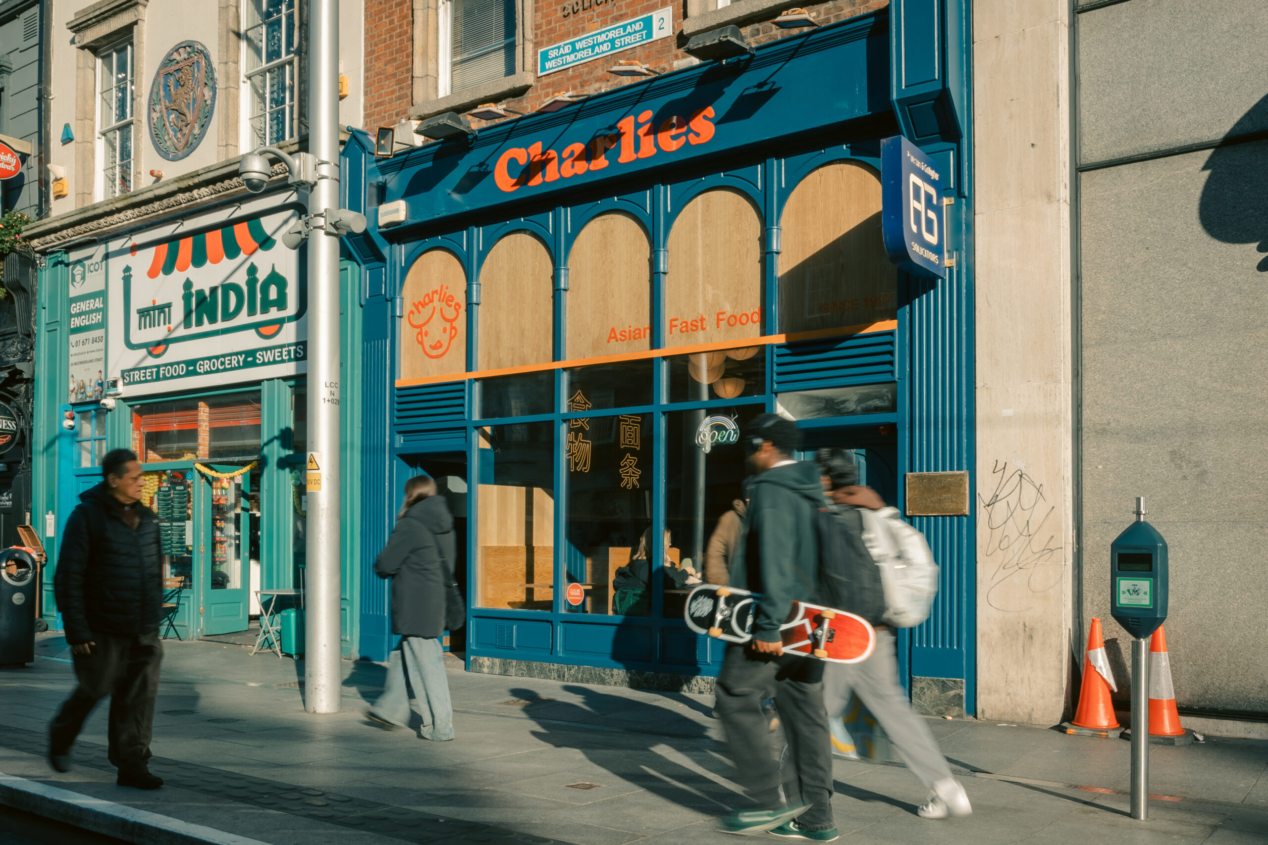 Charlie's Dublin I Forja Works